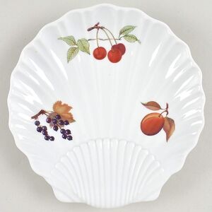 Vintage Royal Worcester Evesham Large Shell Shaped Serving Dish Fruit Design